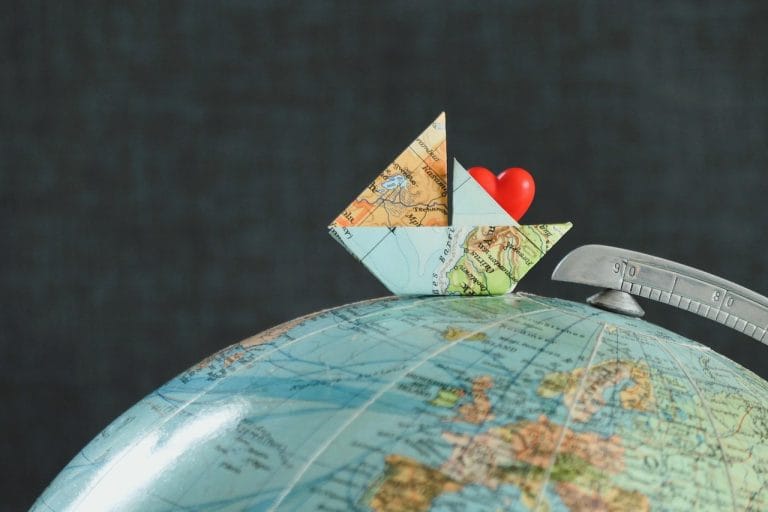 globe ship exploration to travel 7939725